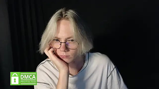 Snapshot of Keytaro chatting on July 2026 10:45:01 AM Keytaro online show from July 2026 10:45:01 AM