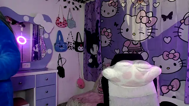 lussyevans24 online show from October 2025 06:26:01 AM