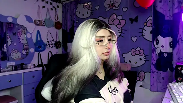 lussyevans24 online show from February 2026 04:00:01 AM