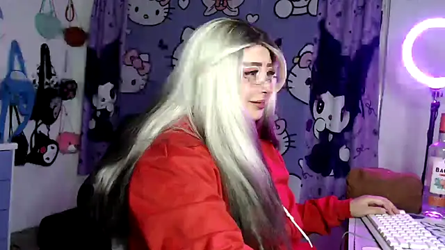 lussyevans24 online show from April 2026 03:20:02 AM