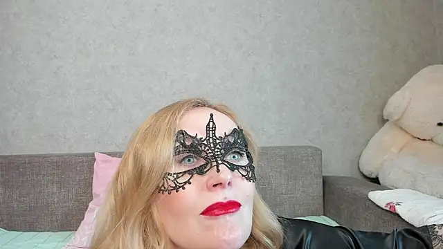 Snapshot of angelica_marquise chatting on April 2026 09:57:02 AM angelica marquise online show from April 2026 09:57:02 AM
