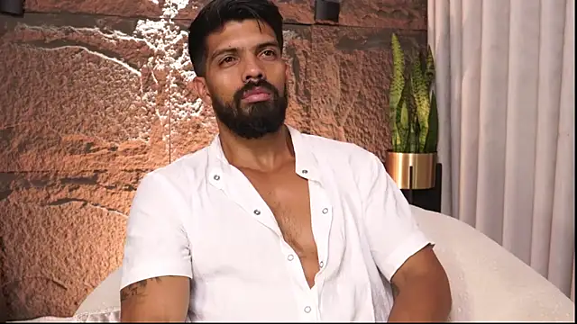 DannSaenz online show from April 2026 09:39:33 PM