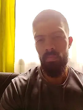 Snapshot of DannSaenz chatting on May 2026 04:37:01 PM DannSaenz online show from May 2026 04:37:01 PM