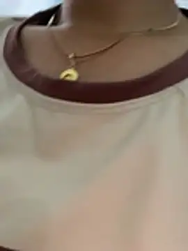 Linaannn online show from April 2026 11:30:02 PM