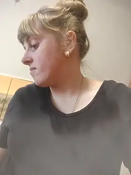 CoddessCrystal online show from February 2026 01:19:01 PM