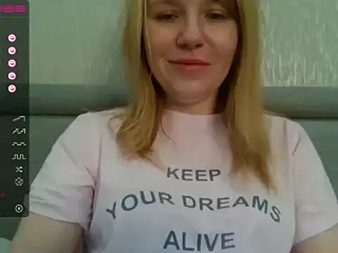 urbadkitty online show from December 2024 07:25:01 AM