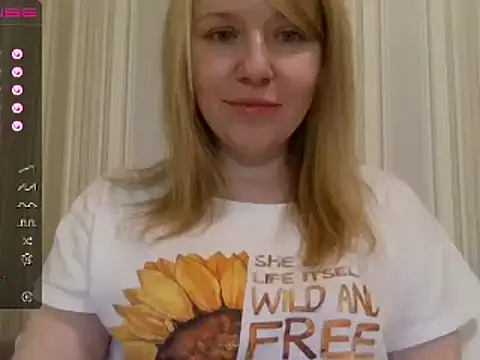 urbadkitty online show from December 2024 12:06:02 PM