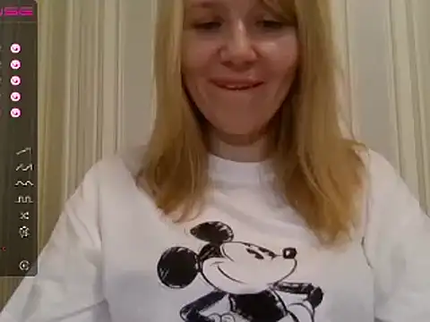 urbadkitty online show from January 2025 12:59:02 PM