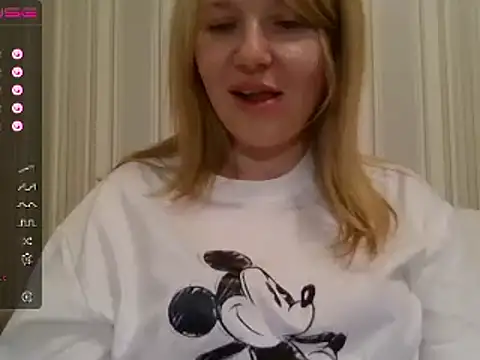 urbadkitty online show from January 2025 04:00:01 PM