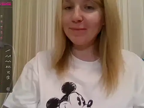 urbadkitty online show from January 2025 01:43:01 PM