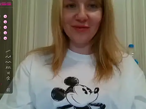 urbadkitty online show from January 2025 05:07:02 PM