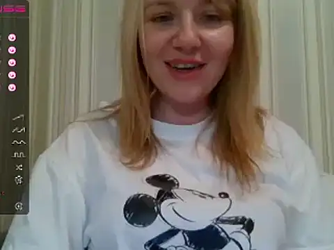 urbadkitty online show from January 2025 01:55:02 PM