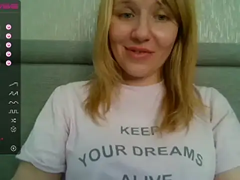 urbadkitty online show from February 2025 09:53:02 AM