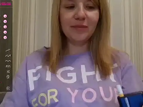 urbadkitty online show from March 2025 05:07:02 PM