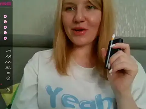 urbadkitty online show from March 2025 10:14:01 AM