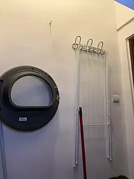 Snapshot of cara_mella chatting on December 2024 10:03:01 PM cara mella online show from December 2024 10:03:01 PM