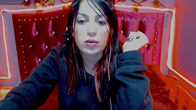 Snapshot of Melani_cute02 chatting on January 2025 09:02:02 AM Melani cute02 online show from January 2025 09:02:02 AM