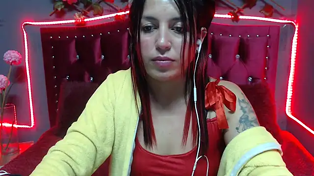 Snapshot of Melani_cute02 chatting on February 2025 01:29:02 AM Melani cute02 online show from February 2025 01:29:02 AM