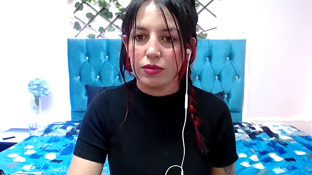 Snapshot of Melani_cute02 chatting on February 2025 01:56:01 AM Melani cute02 online show from February 2025 01:56:01 AM