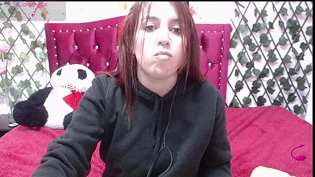 Snapshot of Melani_cute02 chatting on March 2025 06:46:02 AM Melani cute02 online show from March 2025 06:46:02 AM