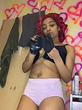 Laanegraofficial  online show from April 2026 09:49:02 PM