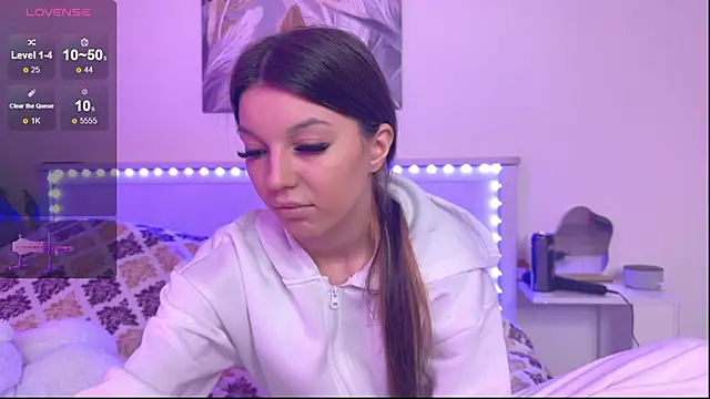 Veronica leal online show from September 2025 07:57:01 AM