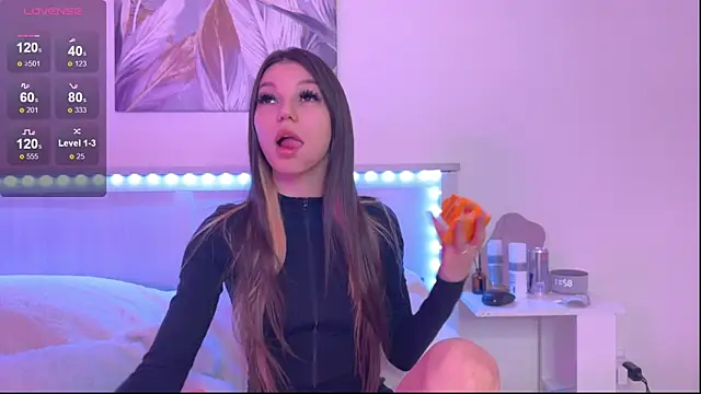 Veronica leal online show from October 2025 08:59:01 AM