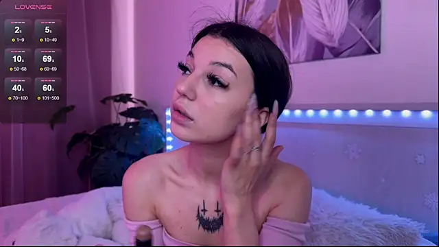 Veronica leal online show from July 2026 09:59:01 AM