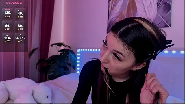 Veronica leal online show from August 2026 11:46:02 AM