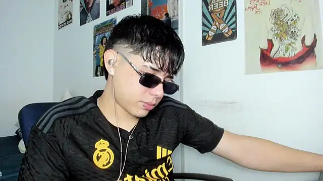 nathan x1 online show from December 2025 01:14:01 AM