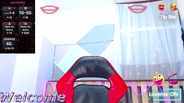 Lina10 online show from January 2025 07:43:01 PM