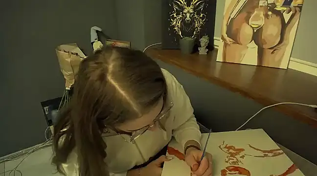 luxie milady online show from February 2025 01:59:01 PM