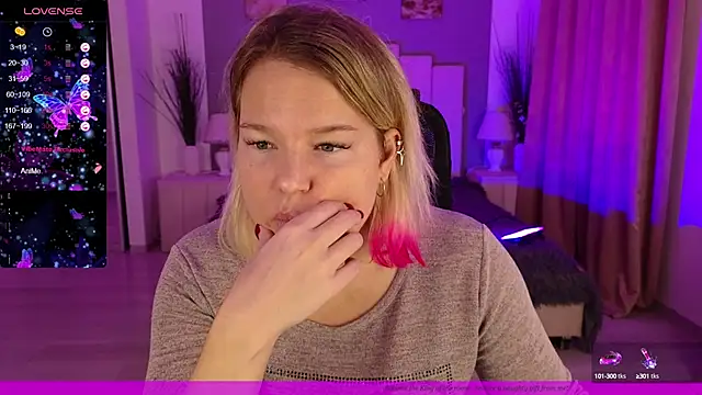 EVAshinyGIRL online show from January 2025 07:41:01 AM