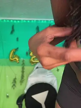 Blazerina online show from April 2026 07:38:02 PM