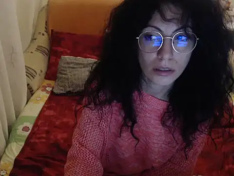 Emmatoo online show from November 2025 10:41:02 PM