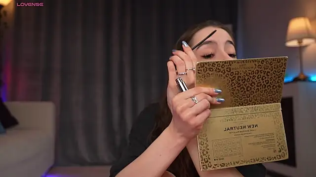 Amely Young online show from April 2026 03:09:02 AM