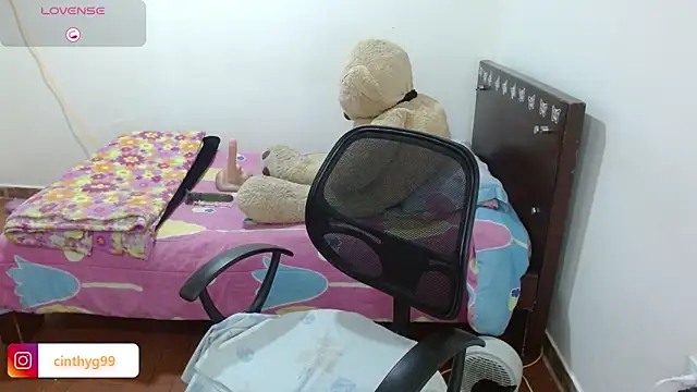 Snapshot of Cinthya-Gomez6 chatting on July 2026 09:29:02 PM Cinthya-Gomez6 online show from July 2026 09:29:02 PM