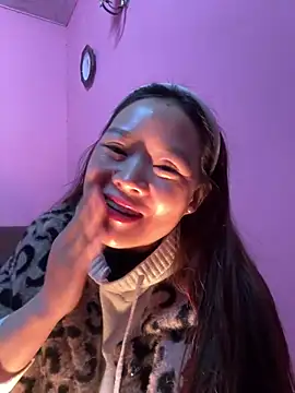 Snapshot of Hellen_111 chatting on January 2025 02:11:01 PM Hellen 111 online show from January 2025 02:11:01 PM