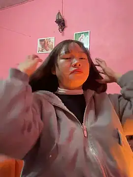 Snapshot of Hellen_111 chatting on February 2025 03:18:02 AM Hellen 111 online show from February 2025 03:18:02 AM