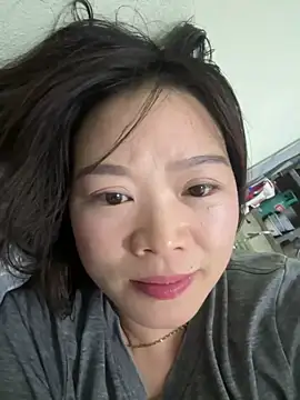 Snapshot of Hellen_111 chatting on September 2025 03:44:02 PM Hellen 111 online show from September 2025 03:44:02 PM