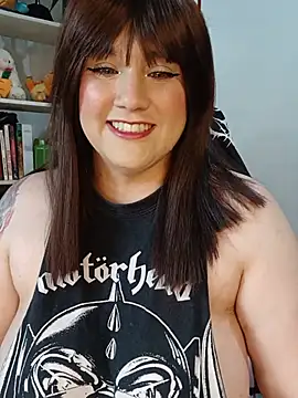 ItsNaiixa online show from June 2026 09:50:01 PM