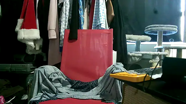 WHITEDAROSE online show from December 2025 04:01:02 PM