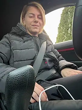 tanyagrey online show from December 2025 06:22:02 AM