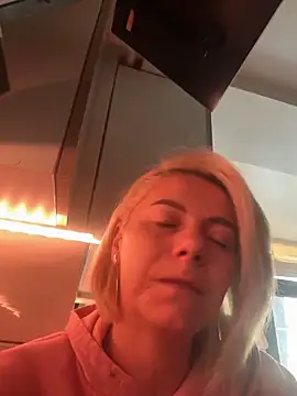 tanyagrey online show from March 2026 07:12:01 AM