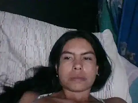 Snapshot of Alanagracia chatting on December 2024 04:52:01 AM Alanagracia online show from December 2024 04:52:01 AM