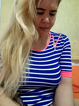 lamorbosa37 online show from December 2024 05:26:01 PM