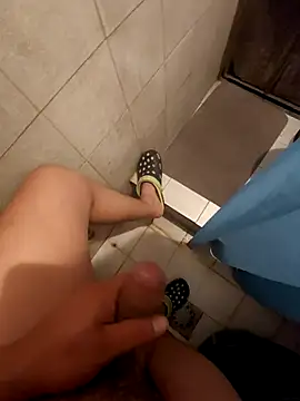 josue2524 online show from April 2026 02:47:02 AM