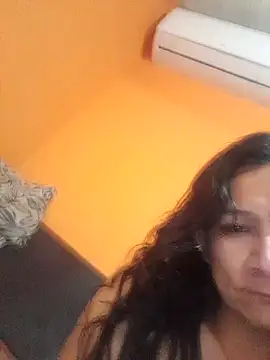 miicheele32 online show from January 2025 05:42:01 PM