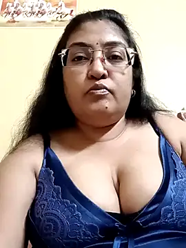 Snapshot of LAVERNIYA_ chatting on December 2024 07:14:01 PM LAVERNIYA  online show from December 2024 07:14:01 PM