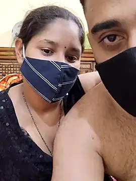 Snapshot of IND_COUPLE1 chatting on February 2025 01:39:02 PM IND COUPLE1 online show from February 2025 01:39:02 PM